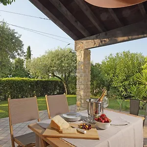  Villa Bouganville Italien