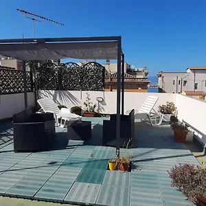  Apartment Rosa's With Terrace Italien