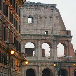 Colosseum Street Apartment Rome